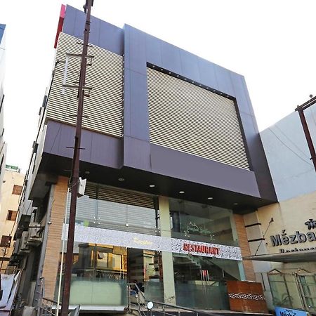 Oyo 6359 Hotel Mezbaan Regency Rāipur Eksteriør billede
