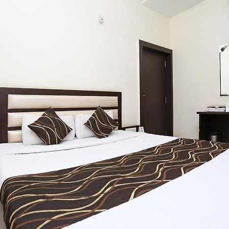 Oyo 6359 Hotel Mezbaan Regency Rāipur Eksteriør billede