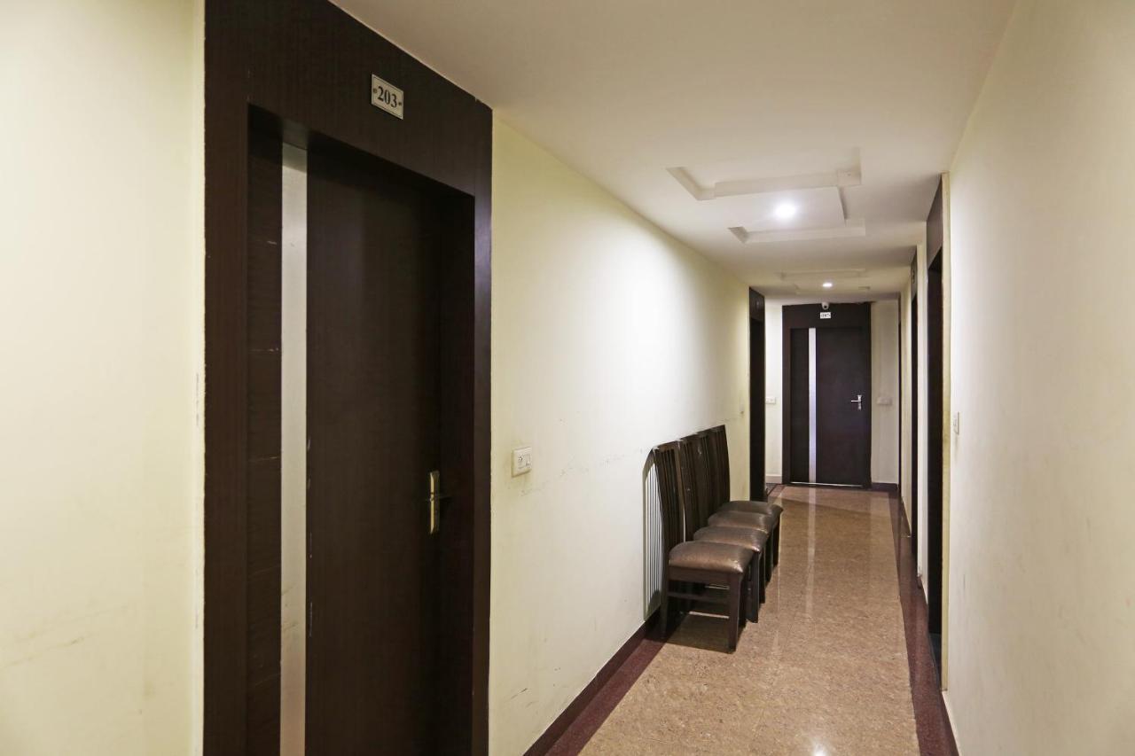 Oyo 6359 Hotel Mezbaan Regency Rāipur Eksteriør billede