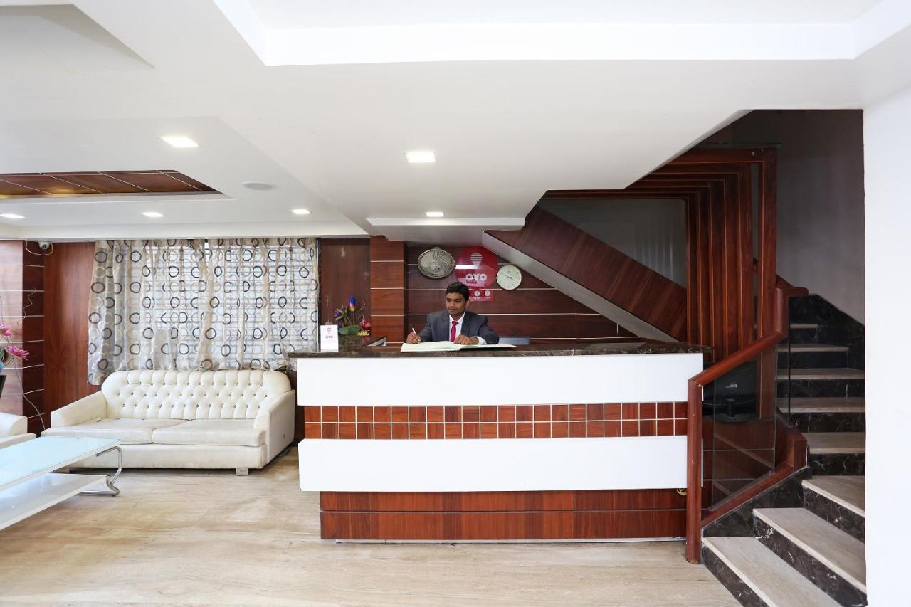 Oyo 6359 Hotel Mezbaan Regency Rāipur Eksteriør billede