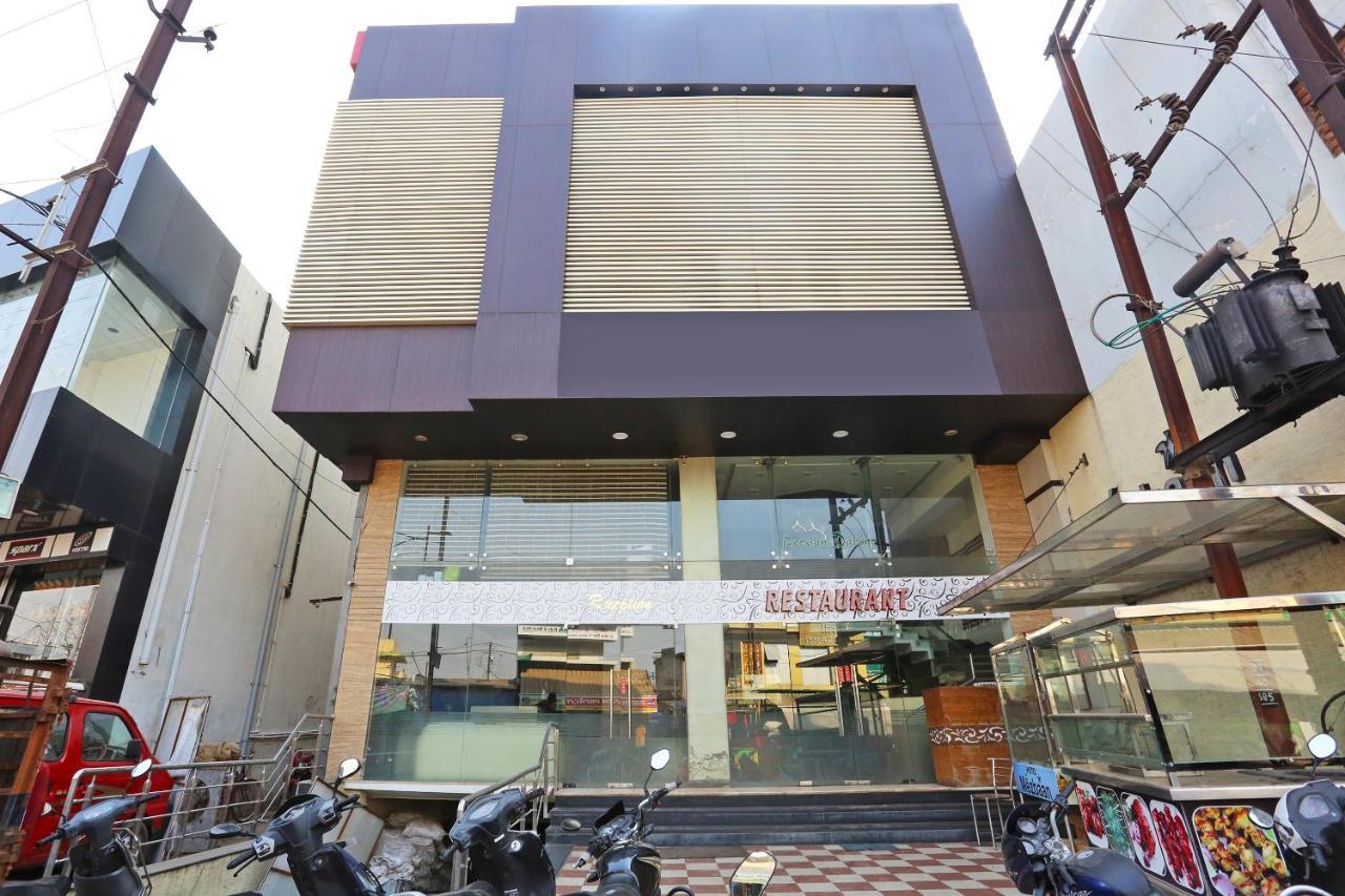 Oyo 6359 Hotel Mezbaan Regency Rāipur Eksteriør billede