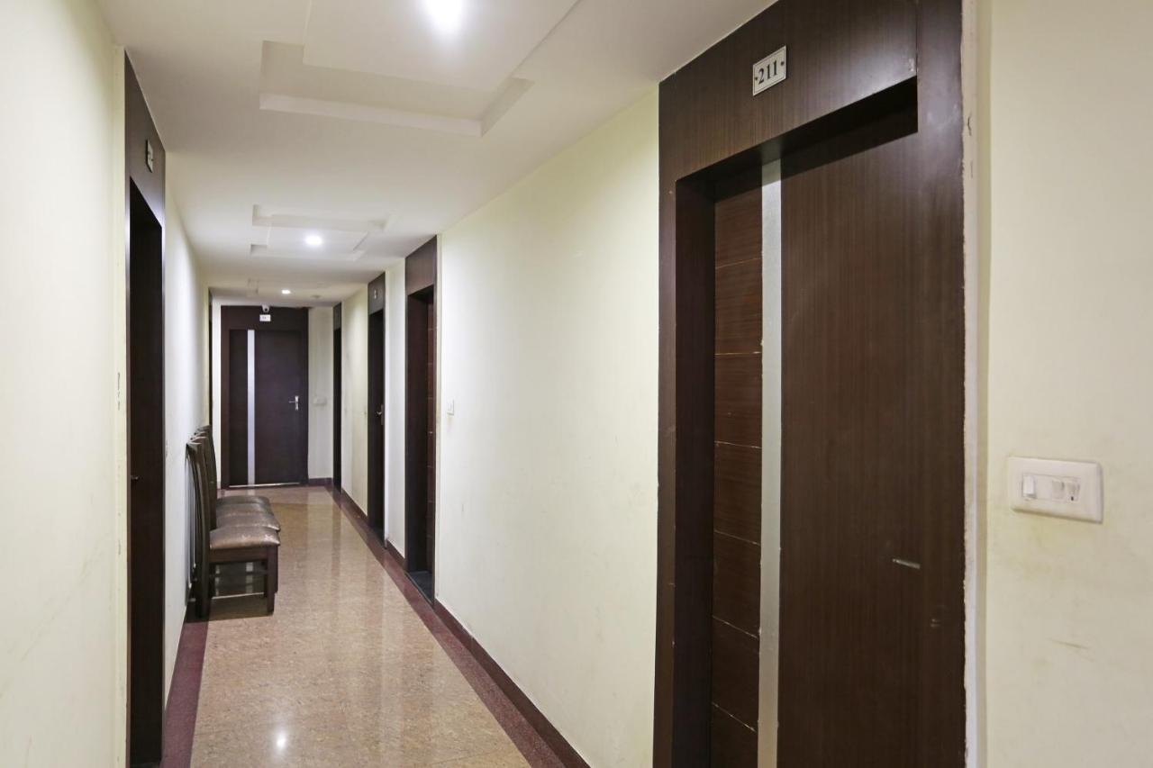 Oyo 6359 Hotel Mezbaan Regency Rāipur Eksteriør billede