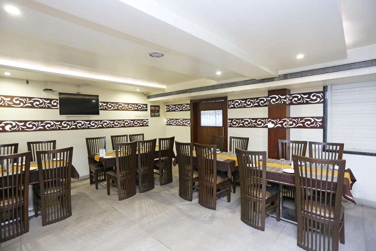 Oyo 6359 Hotel Mezbaan Regency Rāipur Eksteriør billede