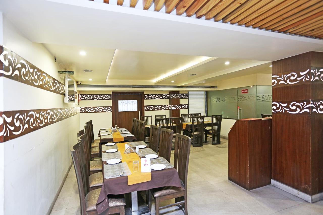 Oyo 6359 Hotel Mezbaan Regency Rāipur Eksteriør billede